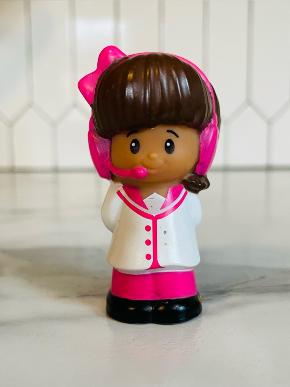 ❌❌Sold❌❌Fisher Price Little People Lil' Movers Pink Airplane Figure - Pilot Mia